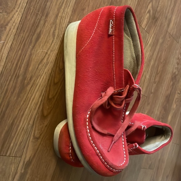 red clarks wallabees